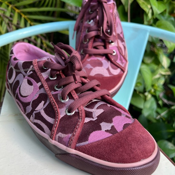 COACH TENNIS SHOES, SIZE 8.5, BURGUNDY/LIGHT PINK COLOR - Picture 1 of 4